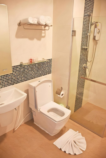 Bathroom 4, Eireann Boutique Hotel, Prakhon Chai