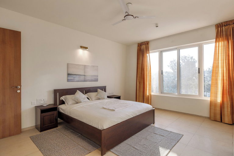 Bedroom 2, Golf View Home by Stayjade, Krishnagiri