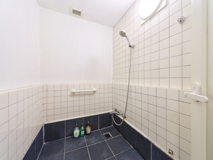 Bathroom 3, Shirahama Onsen Kisyuhanto, Shirahama