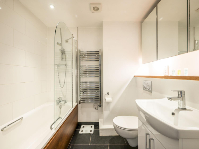 Bathroom, Cosy and spacious flat Near London Bridge - Pass the Keys, London