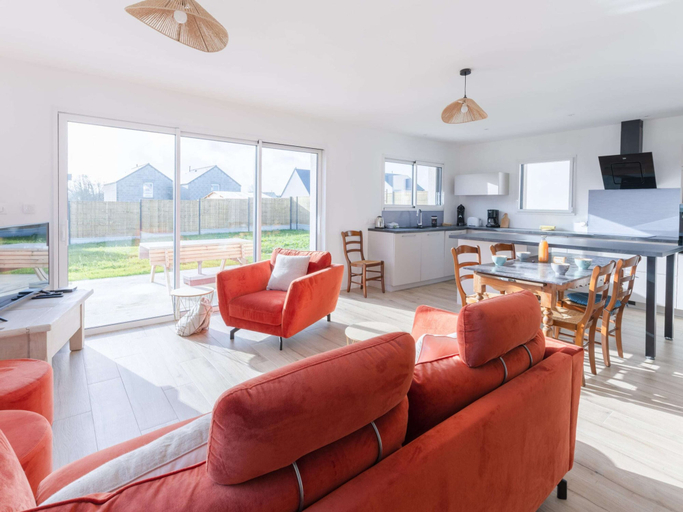 Living room 2, House in Saint-pabu Near Stunning Beaches, Finistère