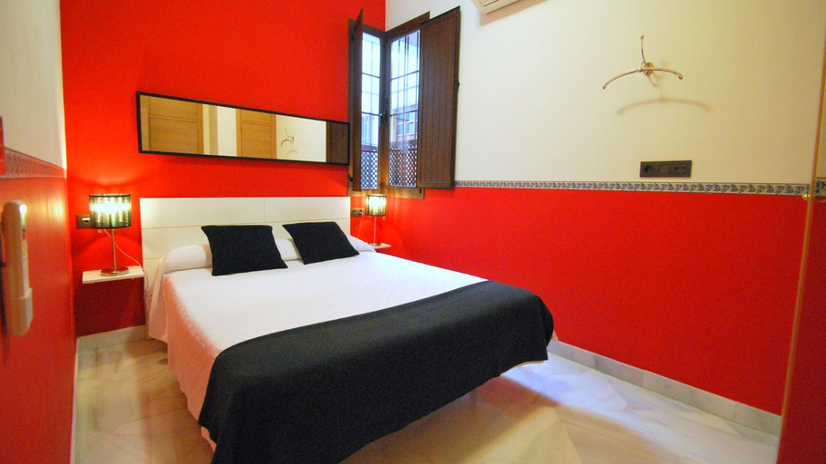 Bedroom 2, Living-Sevilla Apartments San Lorenzo, Sevilla