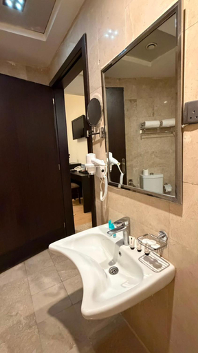 Bathroom 5, SAIF AL MAJD, Makkah