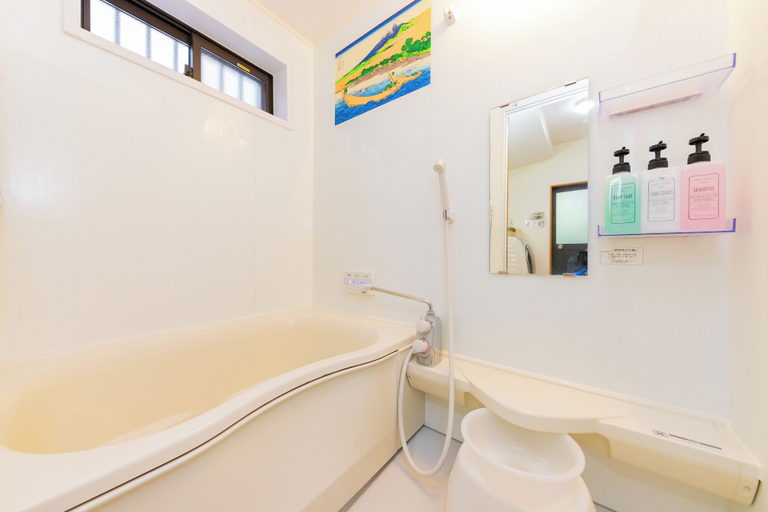 Bathroom 4, Fukujutei, Osaka