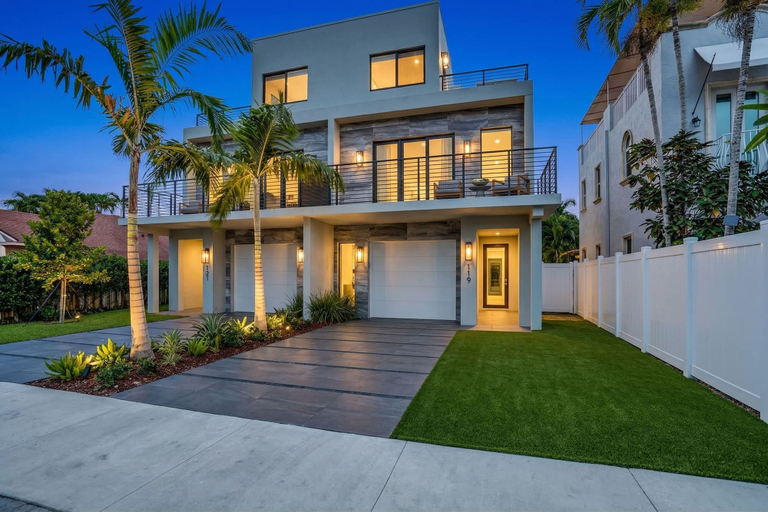 Room 2, Luxury Las Olas 6200sqft - Sleeps 20 With 2 Pools, Broward
