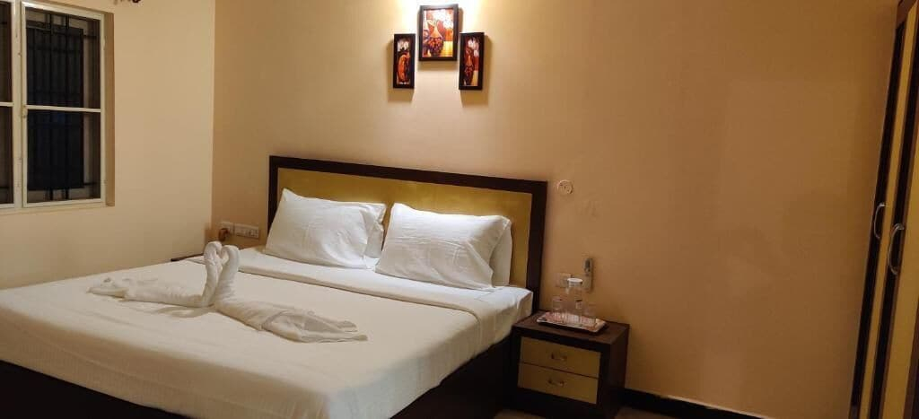 Room 3, Coral Shelters Keelavasal, Madurai