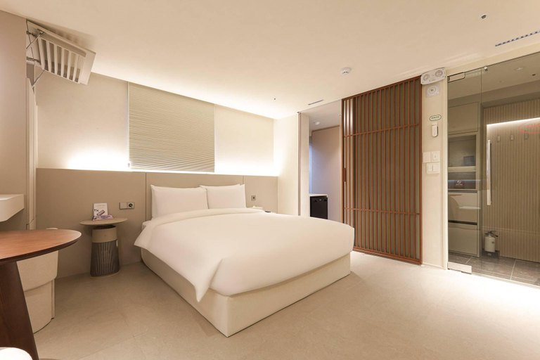 Bedroom 5, Sand Stay, Suyeong