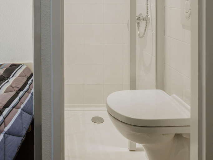 Bathroom 5, hotelF1 Strasbourg La Vigie, Bas-Rhin