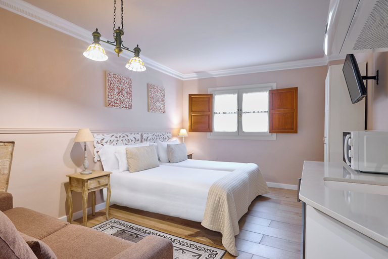 Bedroom 2, Apartamentos Luna Suites Palacio Almagra, Granada