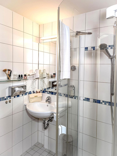 Bathroom 3, Schwerin Altstadt, Schwerin