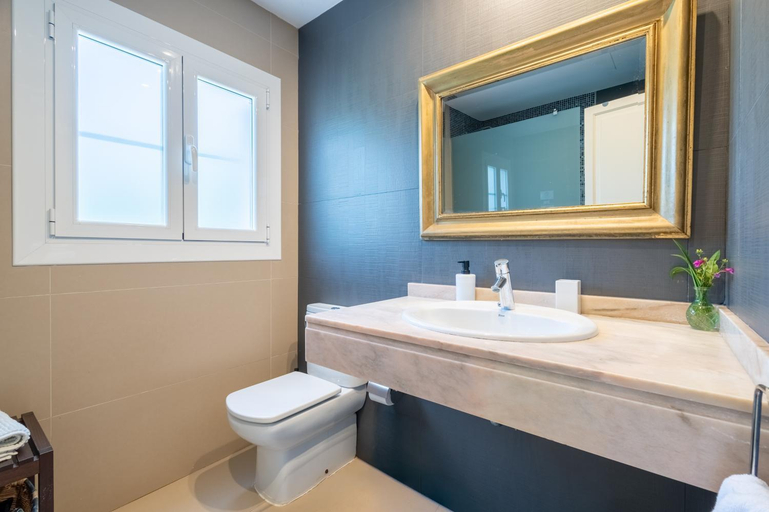 Bathroom 2, VILLA ROMANA BONAIRE, Baleares