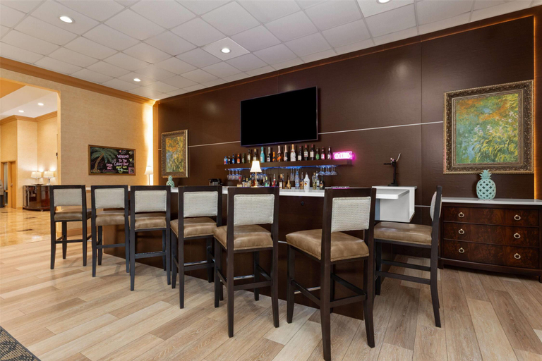 Food & Drinks 5, Hawthorn Suites West Palm Beach, Palm Beach