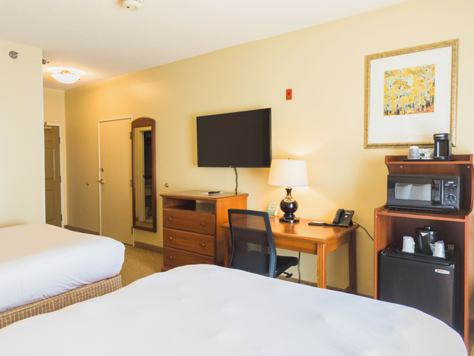 Bedroom 3, Country Inn & Suites by Radisson, Marion, OH, Marion