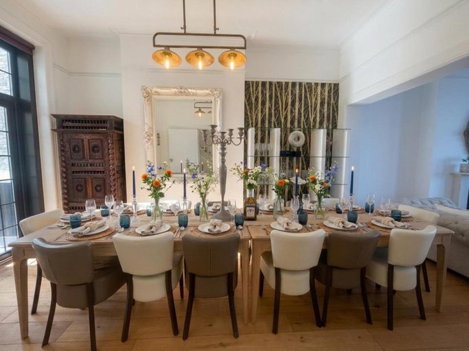 Food & Drinks 4, Hastings House, East Sussex