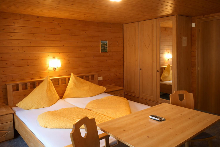 Bedroom 2, Alpengasthof Bruggele, Bregenz