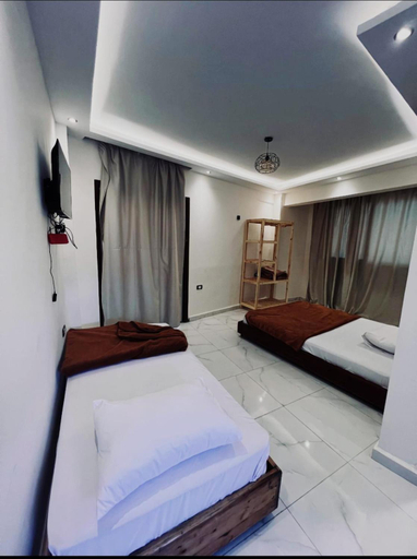 Bedroom 4, Seven Heaven Hotel Diving Center, Sant Katrin