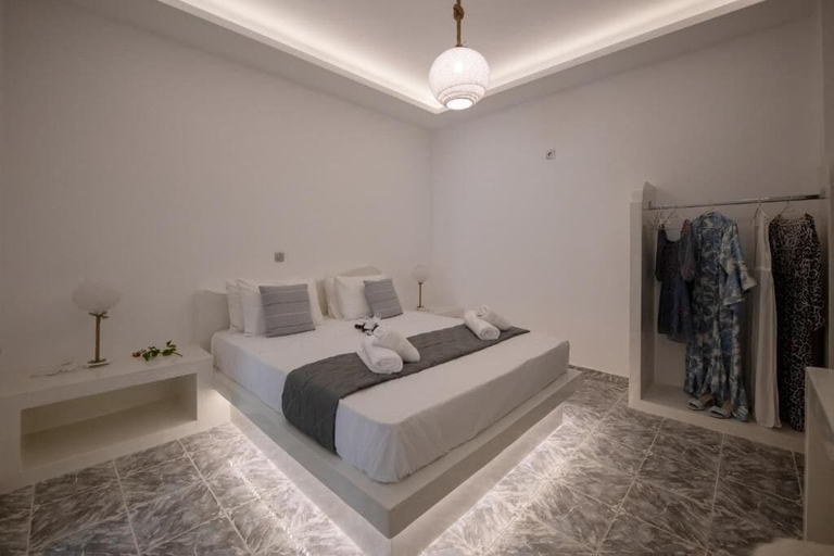 Room 5, THE F SUITES, South Aegean