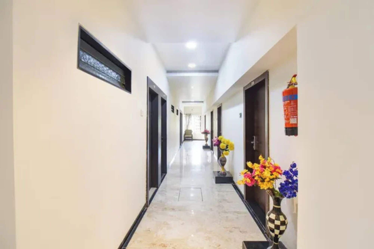 Lobby 5, FabHotel New Rajdoot, Bhopal Railway Station, Bhopal