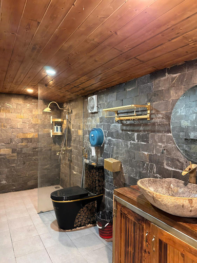 Bathroom 3, Homestay 90s Tam Dao, Tam Dao