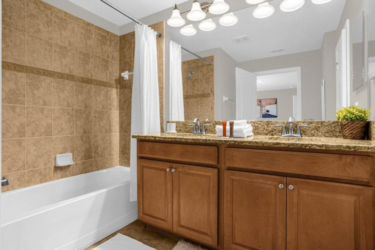 Bathroom 4, Bedrooms 3 Bathrooms Paradise Palms 2955 BP, Osceola
