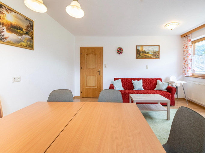 Others 4, Chalet in Mayrhofen Near Penken Ski Lift, Schwaz