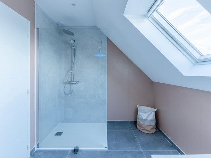 Bathroom 3, House in Saint-pabu Near Stunning Beaches, Finistère
