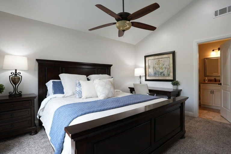 Bedroom 2, Awesome Pool Home 1/4 Mile To Disney Tram on Magic Way, Orange