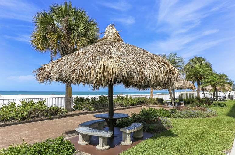 Others 4, Sea Breeze 106, Pinellas