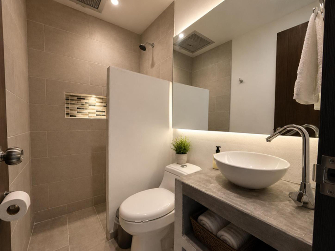 Bathroom 2, Hotel Four20 Zensi - Meta, Lejanías