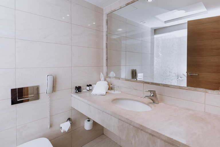Bathroom 4, Plaza Resort, Attica