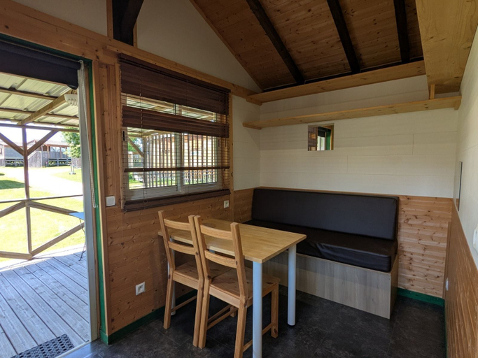 Living area 5, Camping Léman Plage, Haute-Savoie