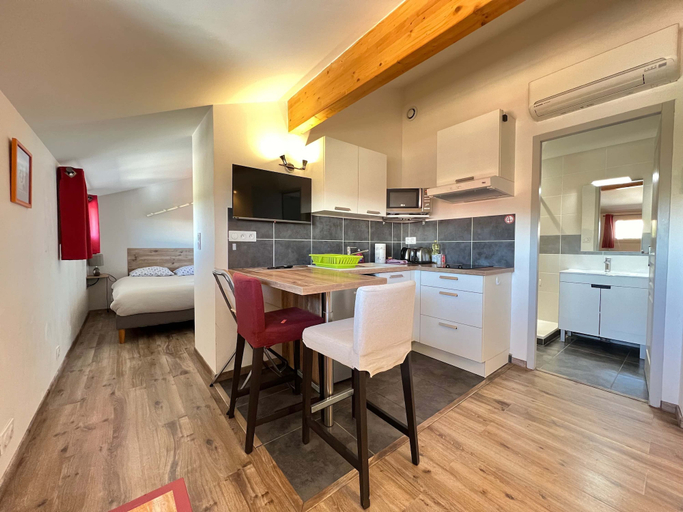 Room 3, Le Bonnaf - 2p - Moyenne dur e, Haute-Garonne