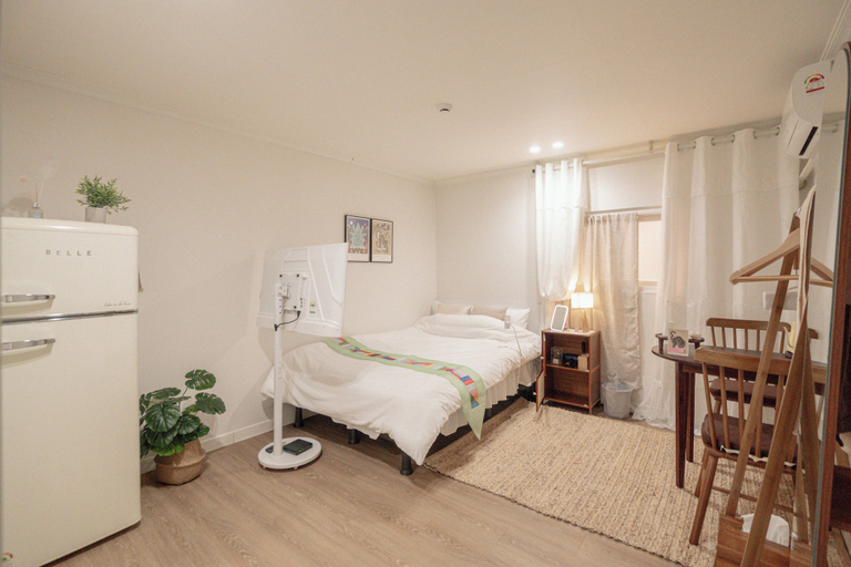 Room 4, ARCO HOUSE, Gangbuk
