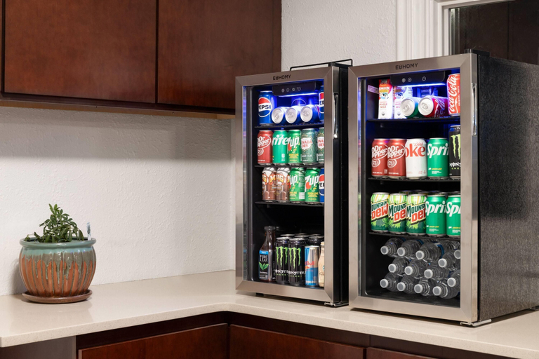 Food & Drinks 5, Travelodge by Wyndham Everett City Center, Snohomish