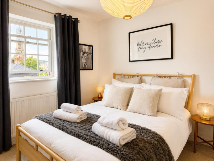 Bedroom 2, Apartment 4 St Georges, Gloucestershire