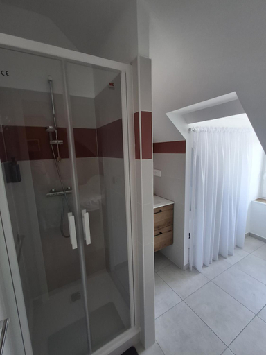 Bathroom, Appart 'Hotel Le Mondes, Loire-Atlantique