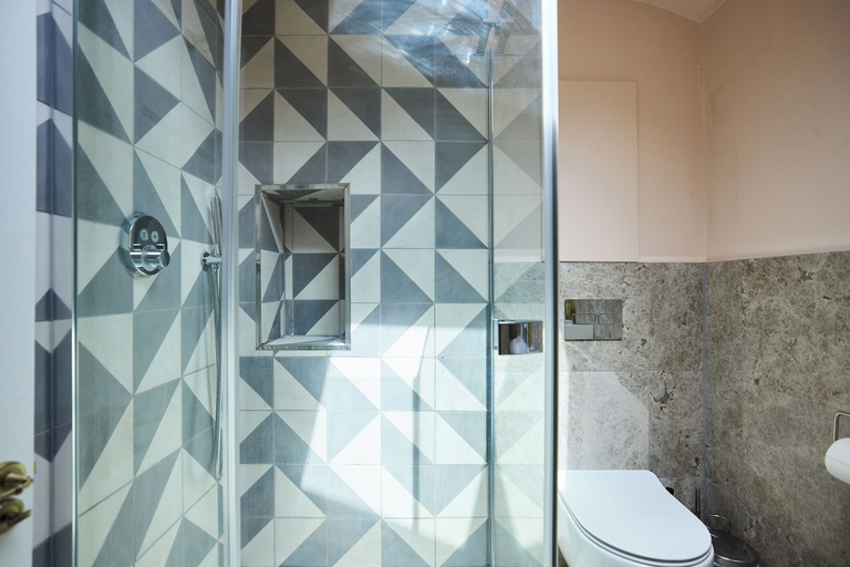 Bathroom 5, The Cobalt & Olive Terrace - Peckham, London