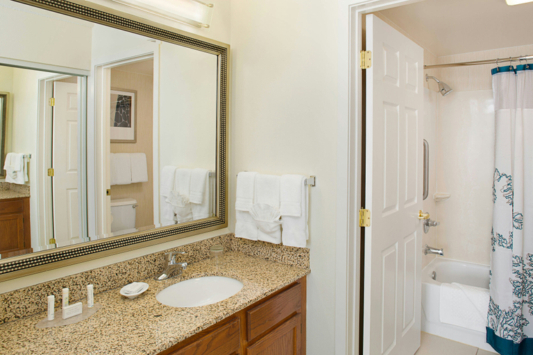 Bathroom 5, Residence Inn By Marriott Gaithersburg Washingtoni, Montgomery