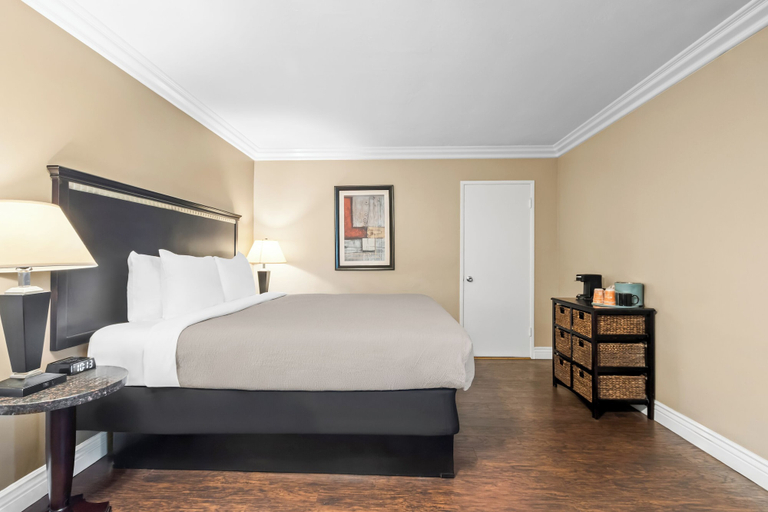 Bedroom 2, Quality Inn & Suites Santa Maria, Santa Barbara
