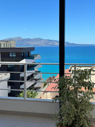 Others 2, Philip Sea View Apartments, Sarandës
