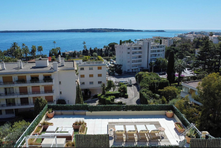 Terrace/patio 4, Penthouse sea View and Pool A/C 6P- Cannes, Alpes-Maritimes