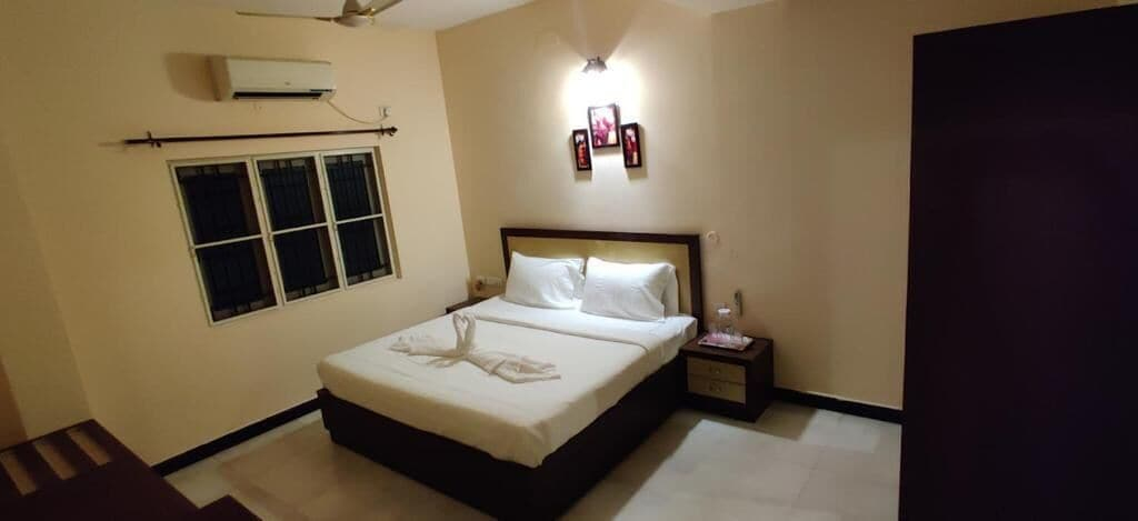 Room 4, Coral Shelters Keelavasal, Madurai