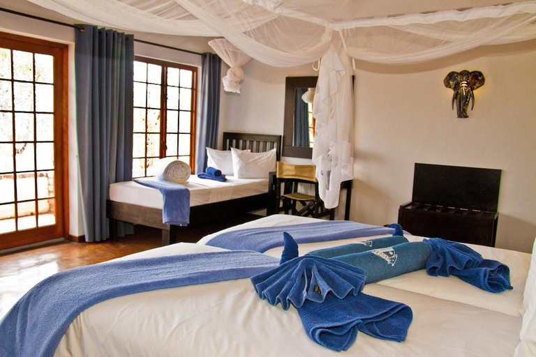Bedroom 2, Gondwana Etosha Safari Camp, Outjo