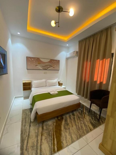 Room 1, AJ3 LUXURY HOME, Mfoundi