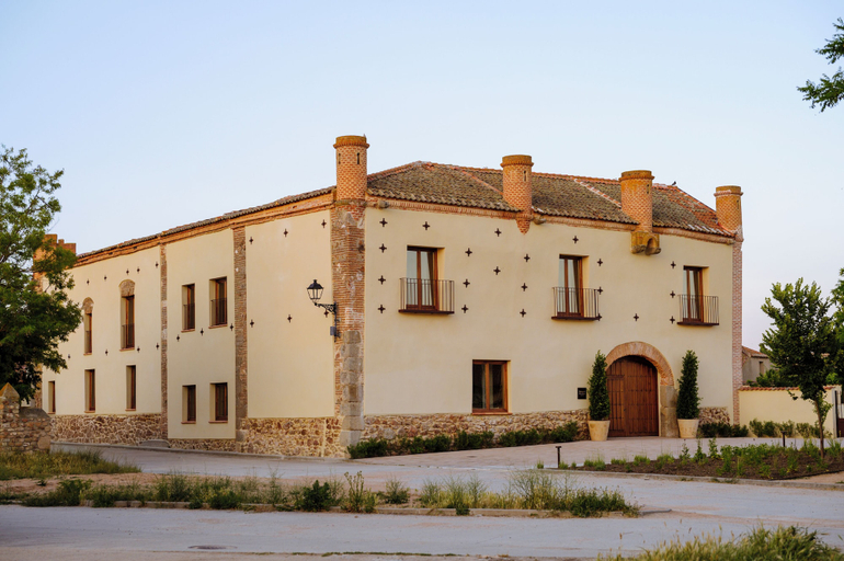 Front of property, Palacio de Paradinas, Segovia