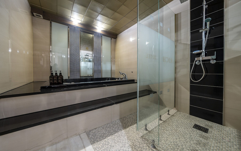 Bathroom, Gasan Rich Hotel, Geum-cheon