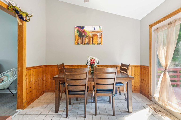 Room 5, Lusby 5BD Family Home With Private Beach Access, Calvert