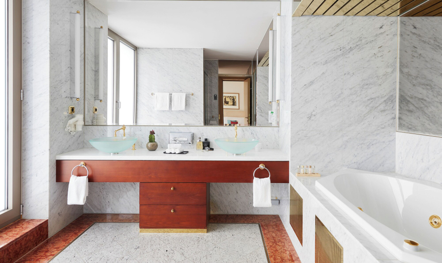 Bathroom 5, Living Hotel Kanzler, Bonn