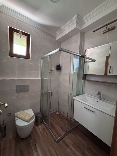 Bathroom 5, Cunda Giritlioğlu Otel, Ayvalık