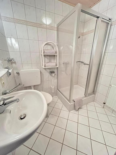 Bathroom 5, Gästehaus Herzog am Bodensee, Bodenseekreis